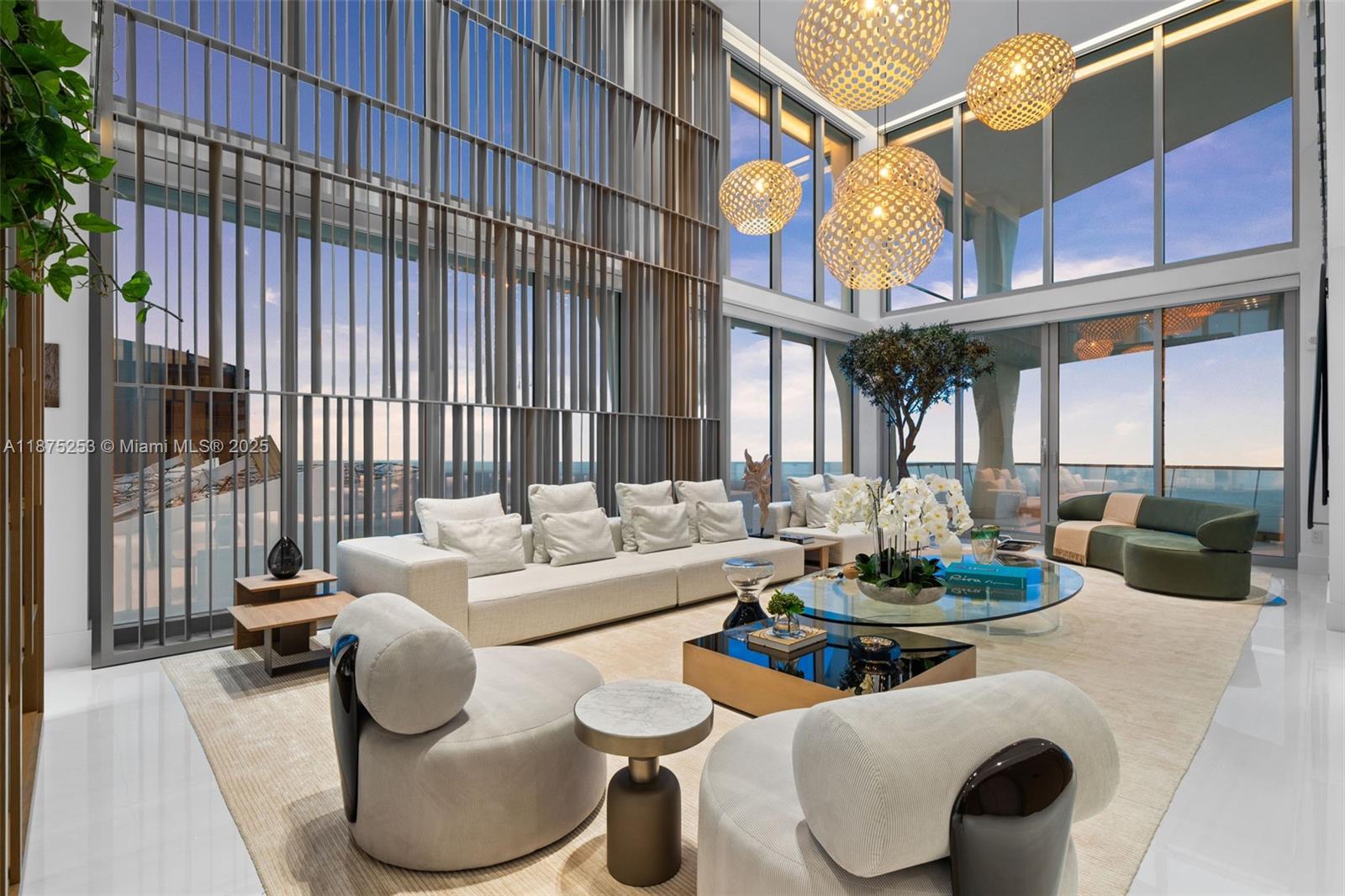 image Jade Signature Condo4