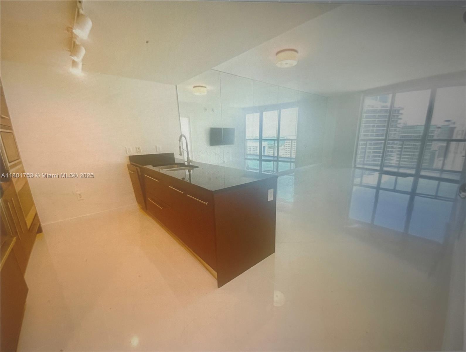 475 Brickell Ave #4812