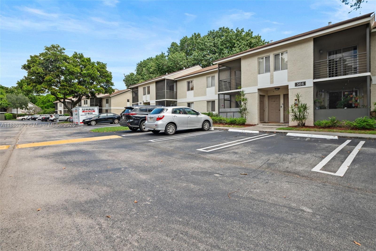 504 Gardens Dr #203,Pompano Beach, FL 33069