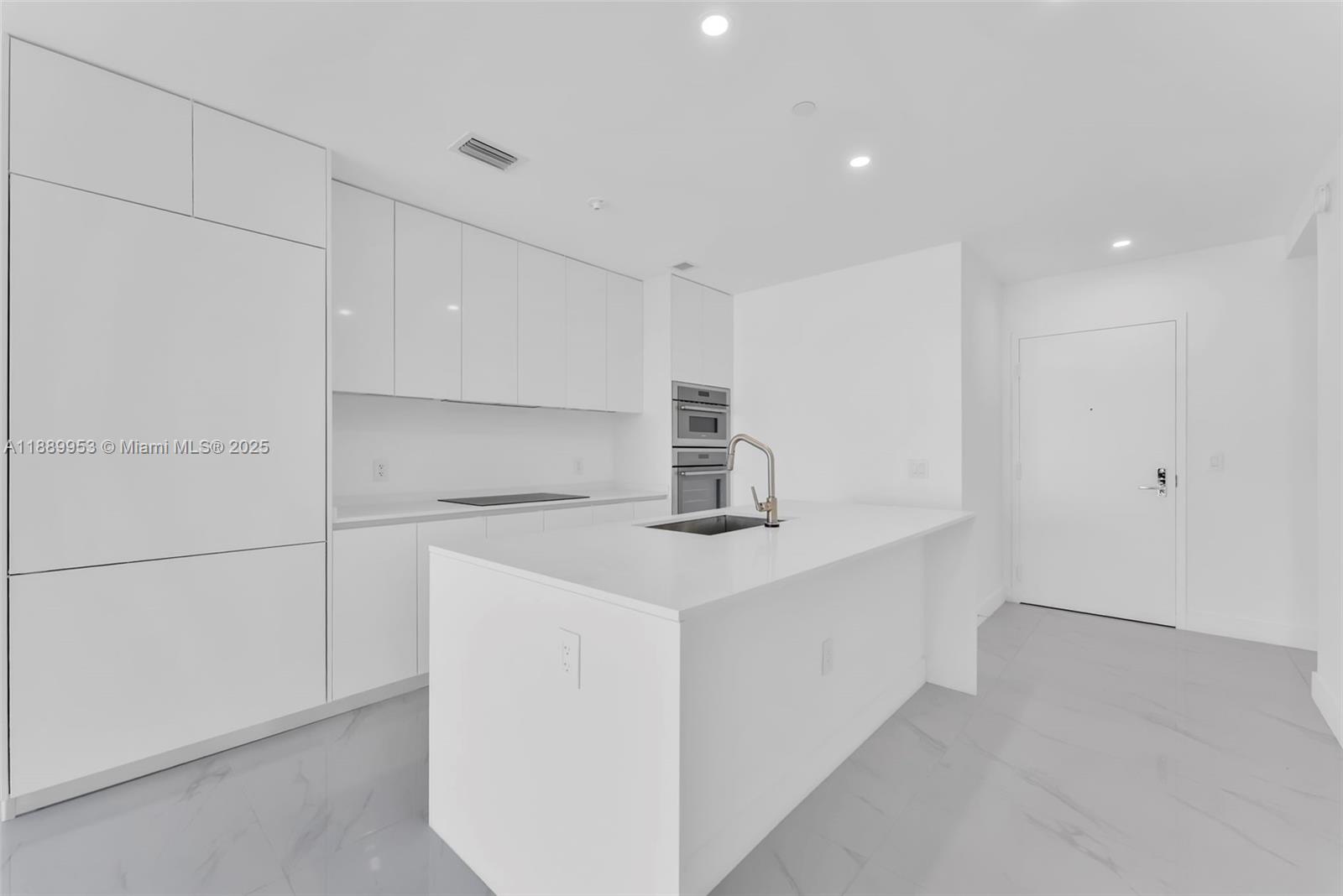 700 NE 24th St #3706 Miami, FL 33137