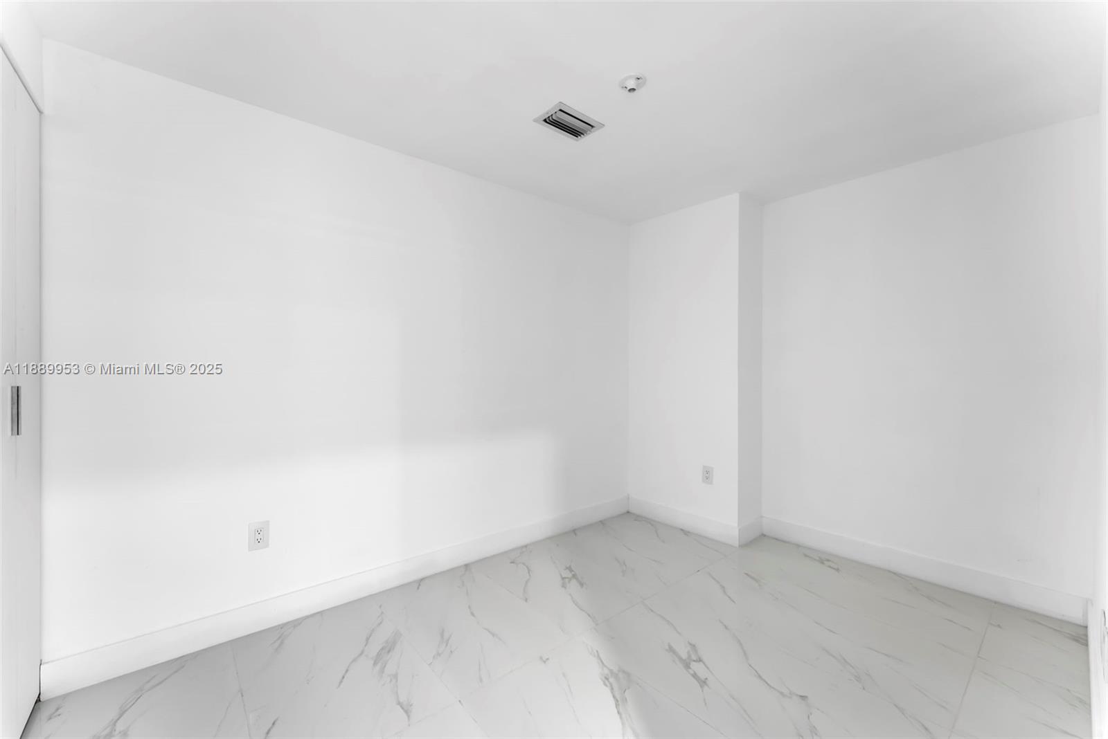 700 NE 24th St #3706 Miami, FL 33137