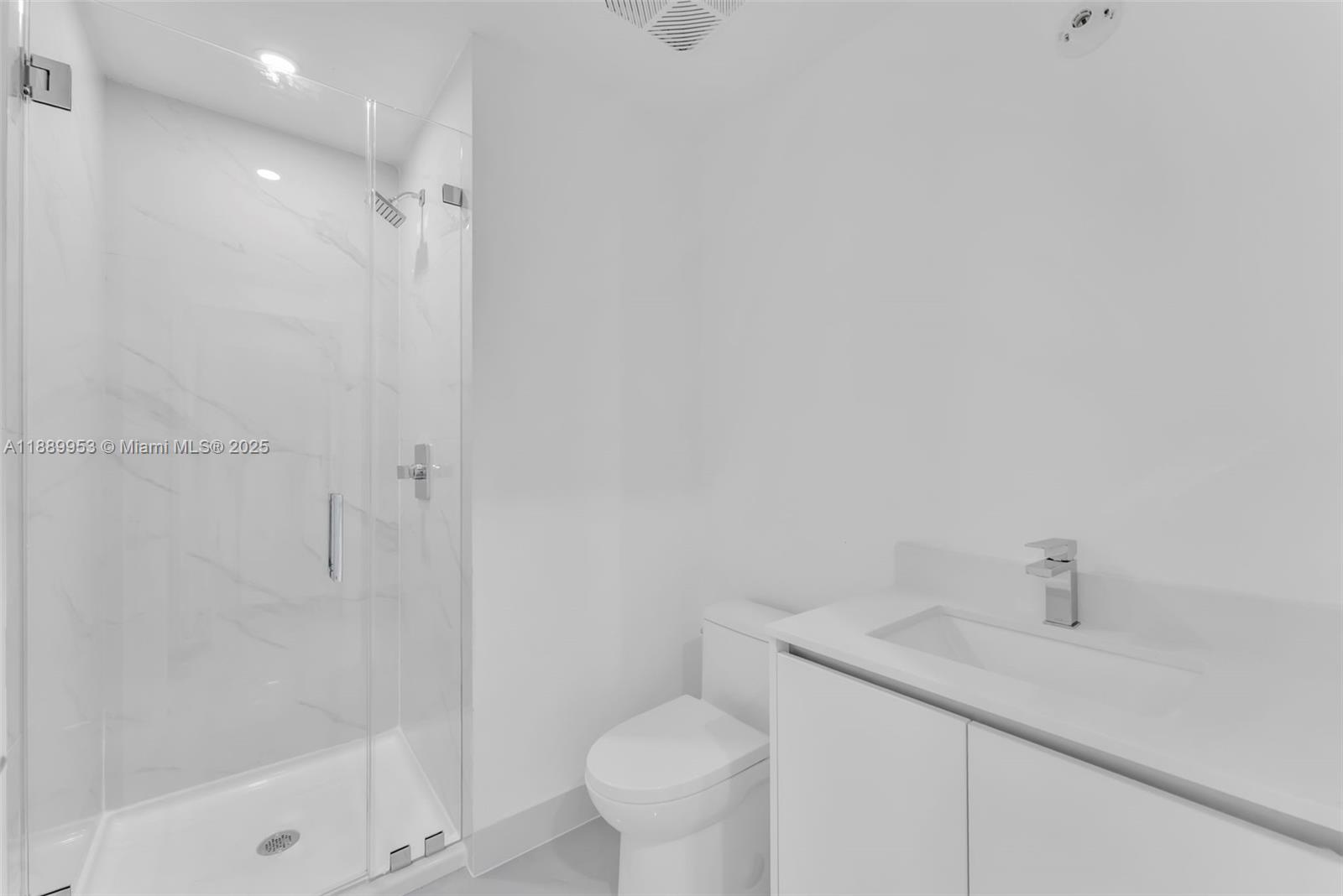 700 NE 24th St #3706 Miami, FL 33137