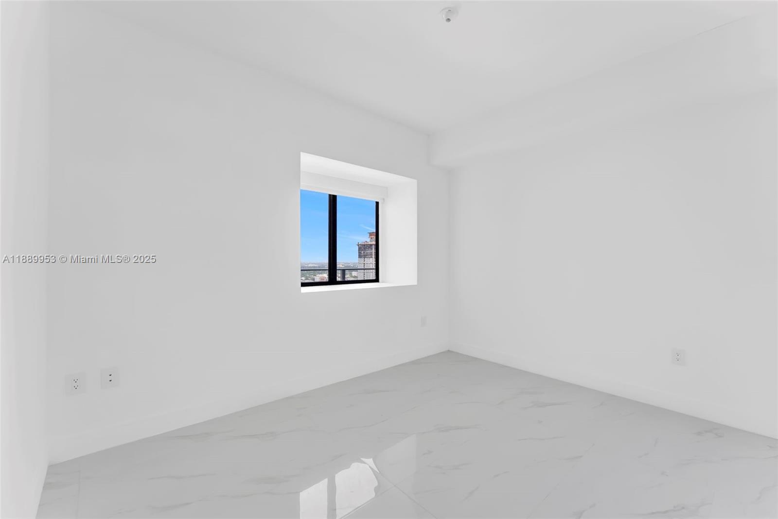 700 NE 24th St #3706 Miami, FL 33137