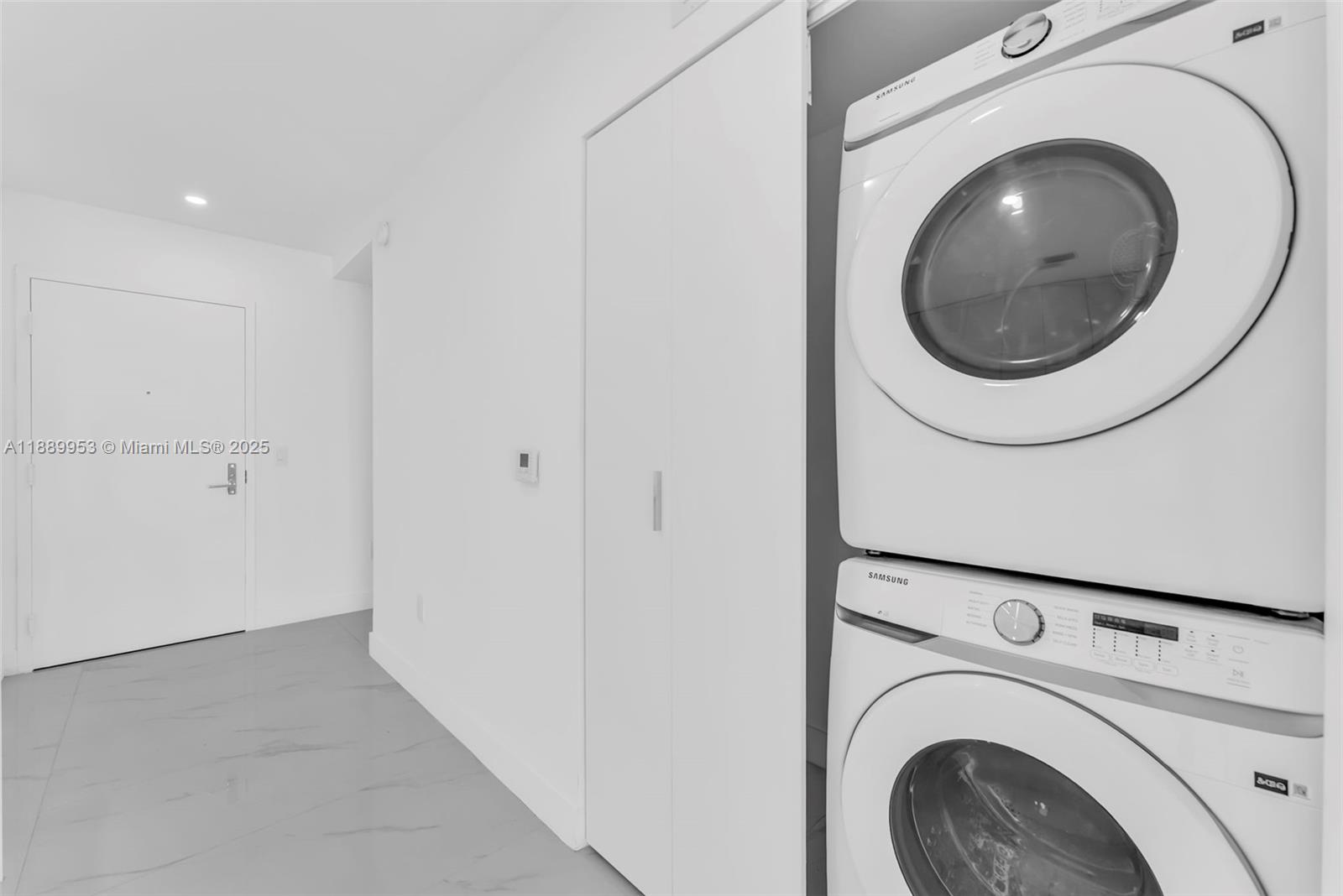 700 NE 24th St #3706 Miami, FL 33137