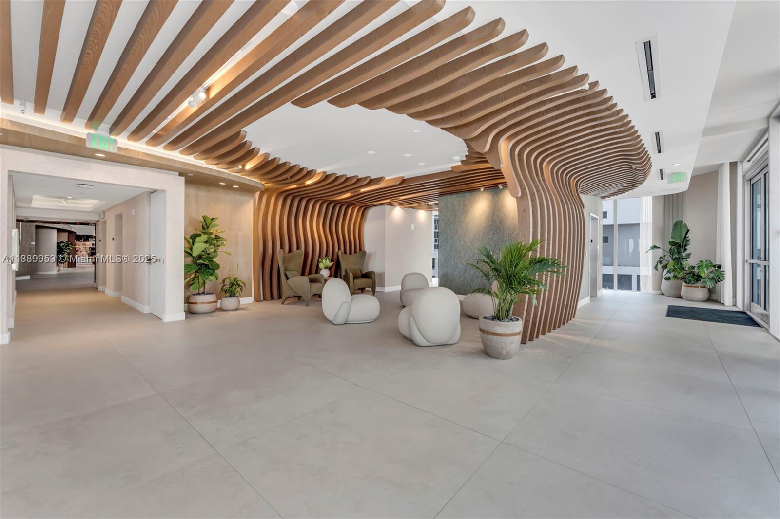 700 NE 24th St #3706 Miami, FL 33137