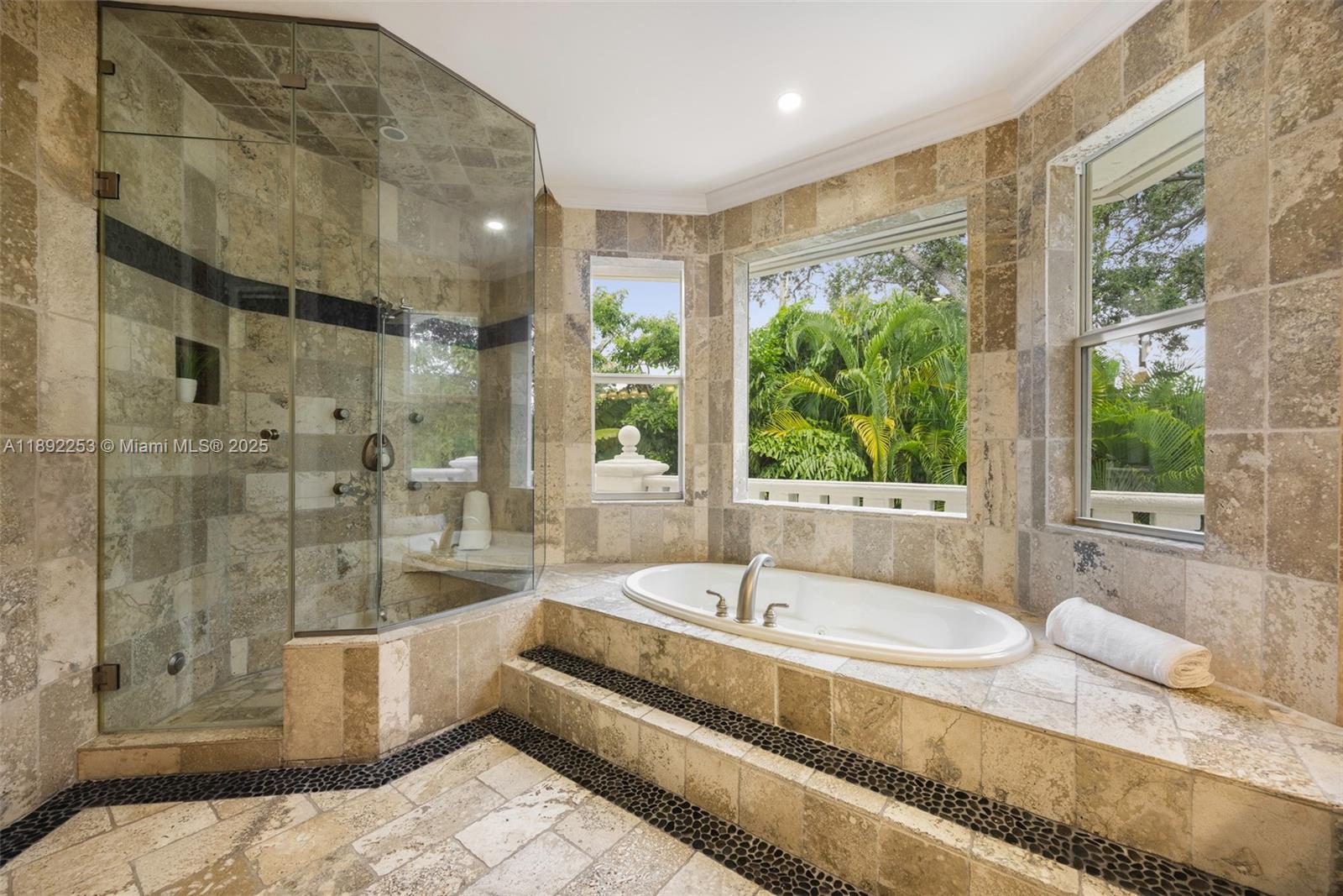 4065 Battersea Rd Coconut Grove, FL 33133