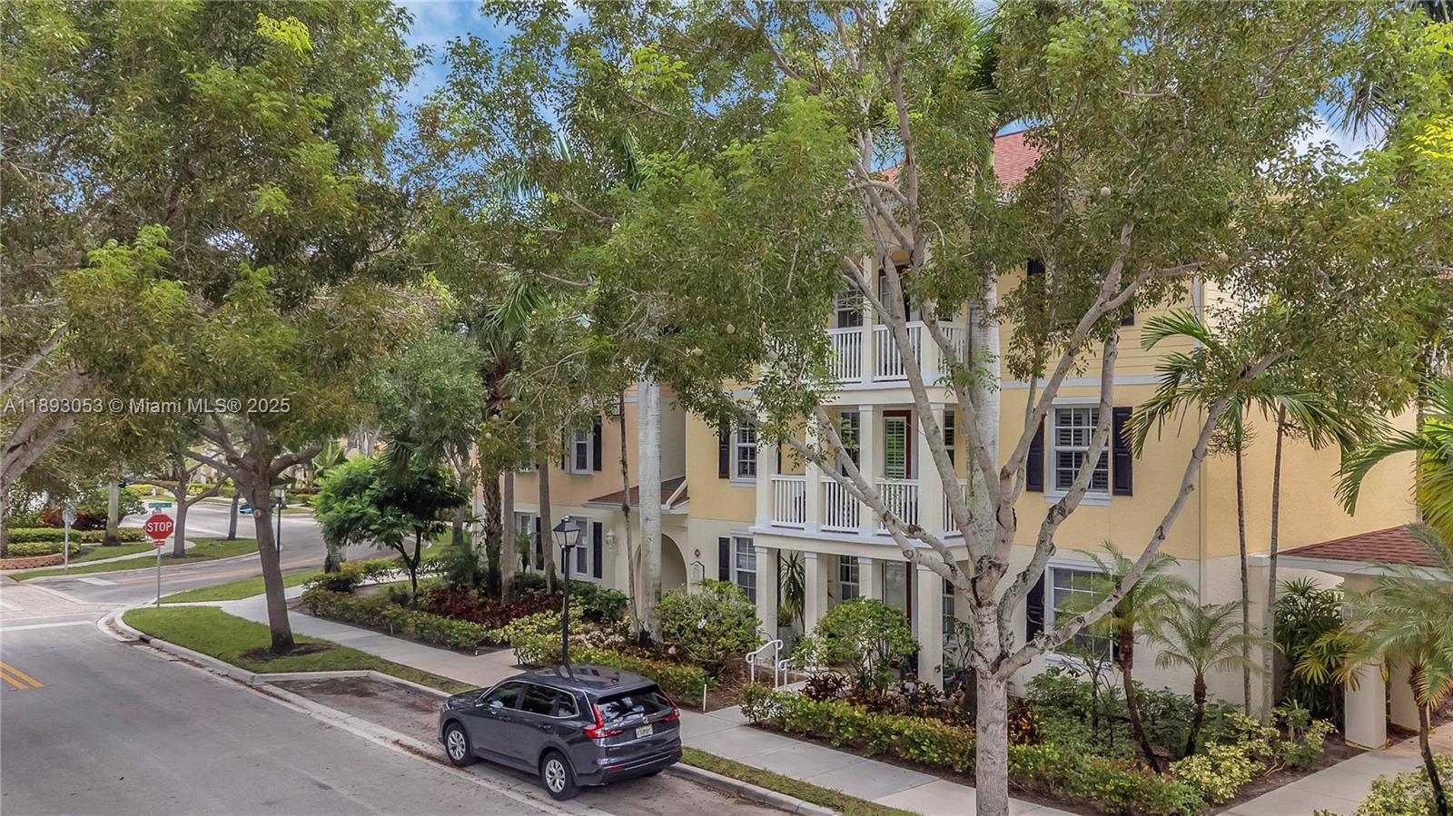 275 Murcia Dr #104 Jupiter, FL 33458