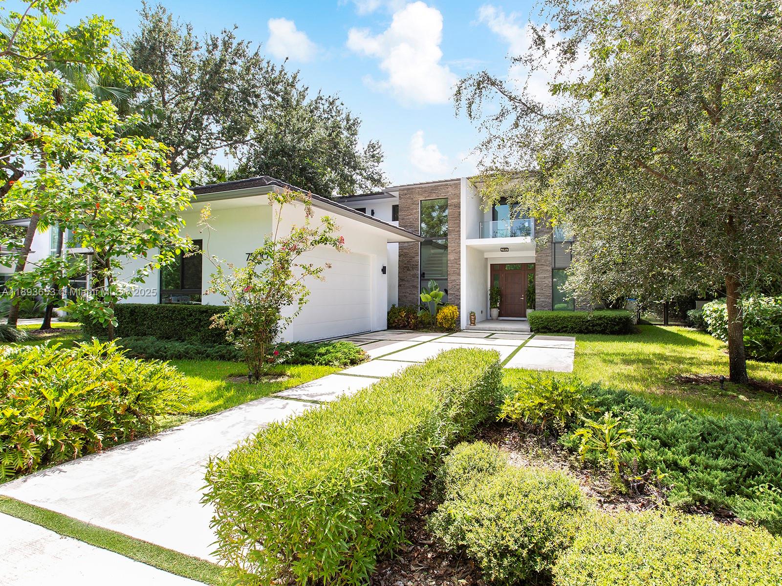 7500 SW 57th Ct South Miami, FL 33143