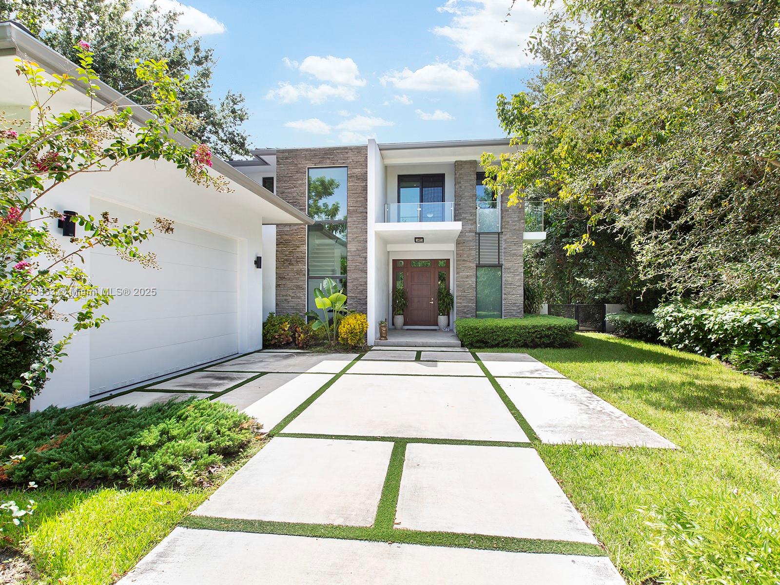 7500 SW 57th Ct South Miami, FL 33143