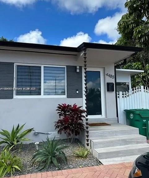4485 SW 7th St #4485