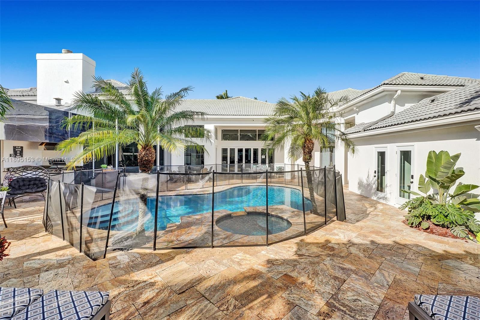 11400 NW 7th St Plantation, FL 33325