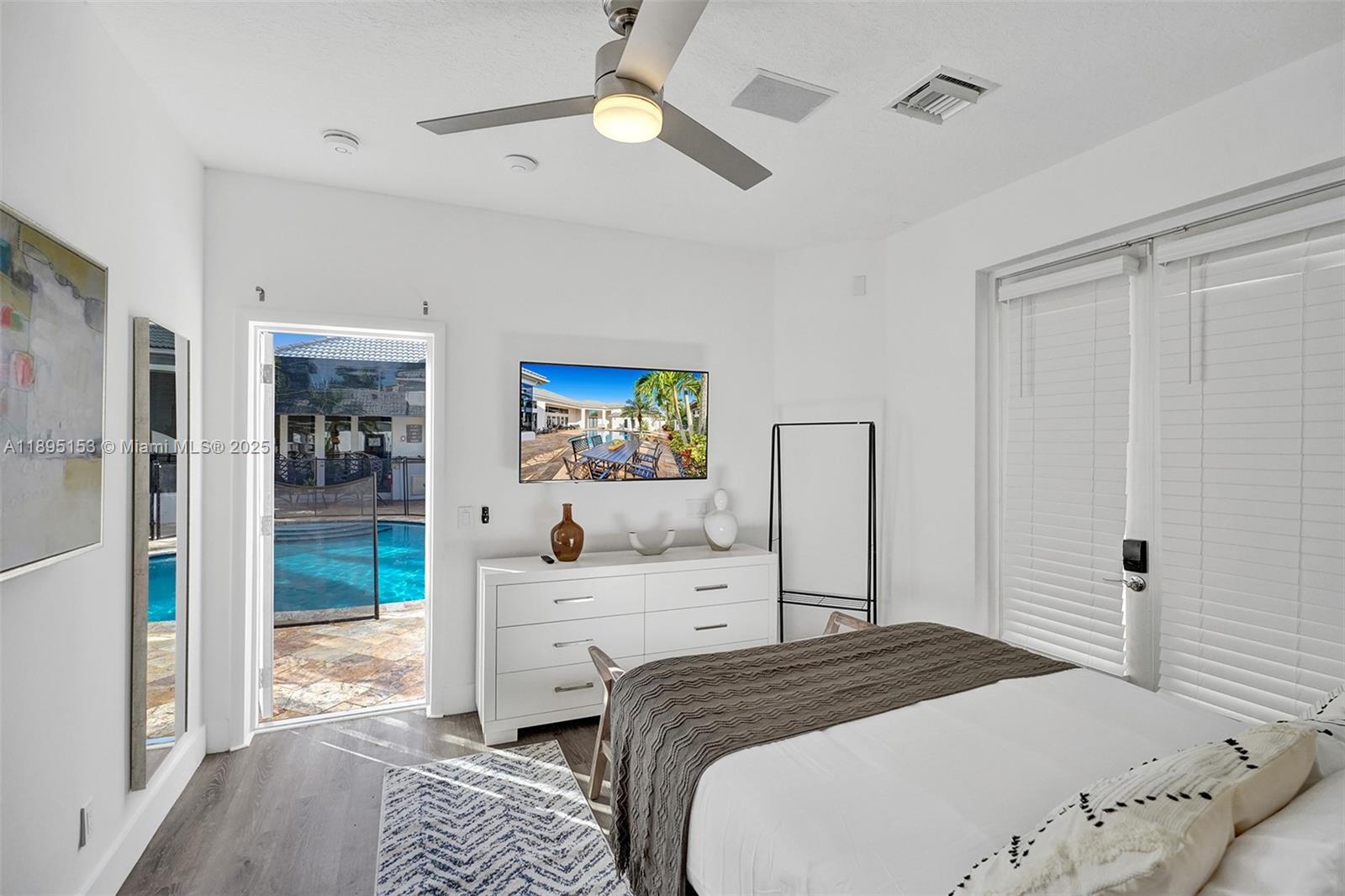 11400 NW 7th St Plantation, FL 33325