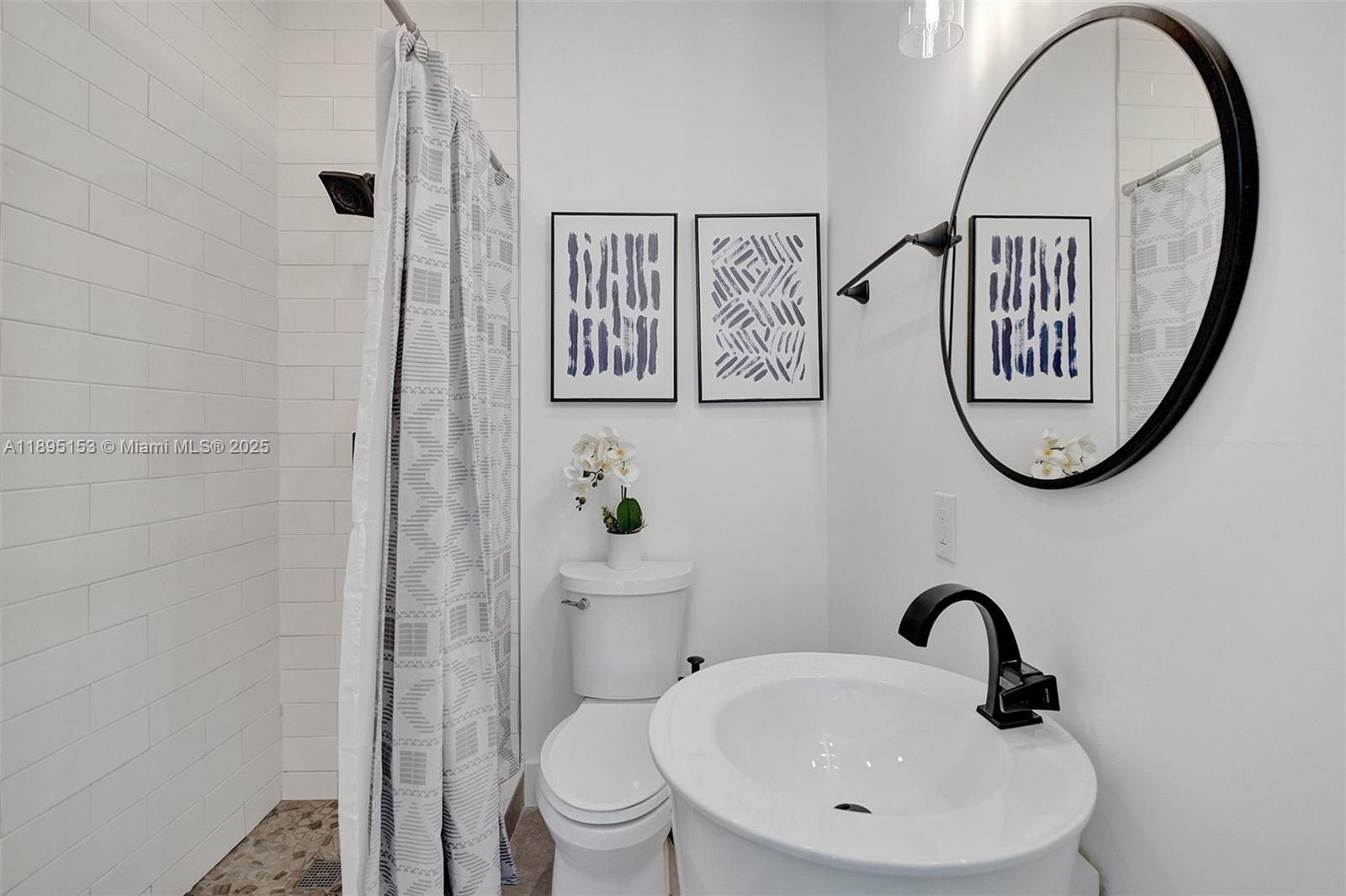 11400 NW 7th St Plantation, FL 33325