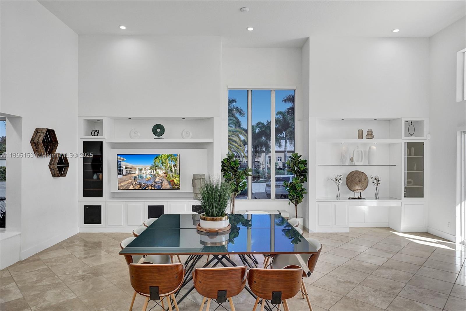 11400 NW 7th St Plantation, FL 33325