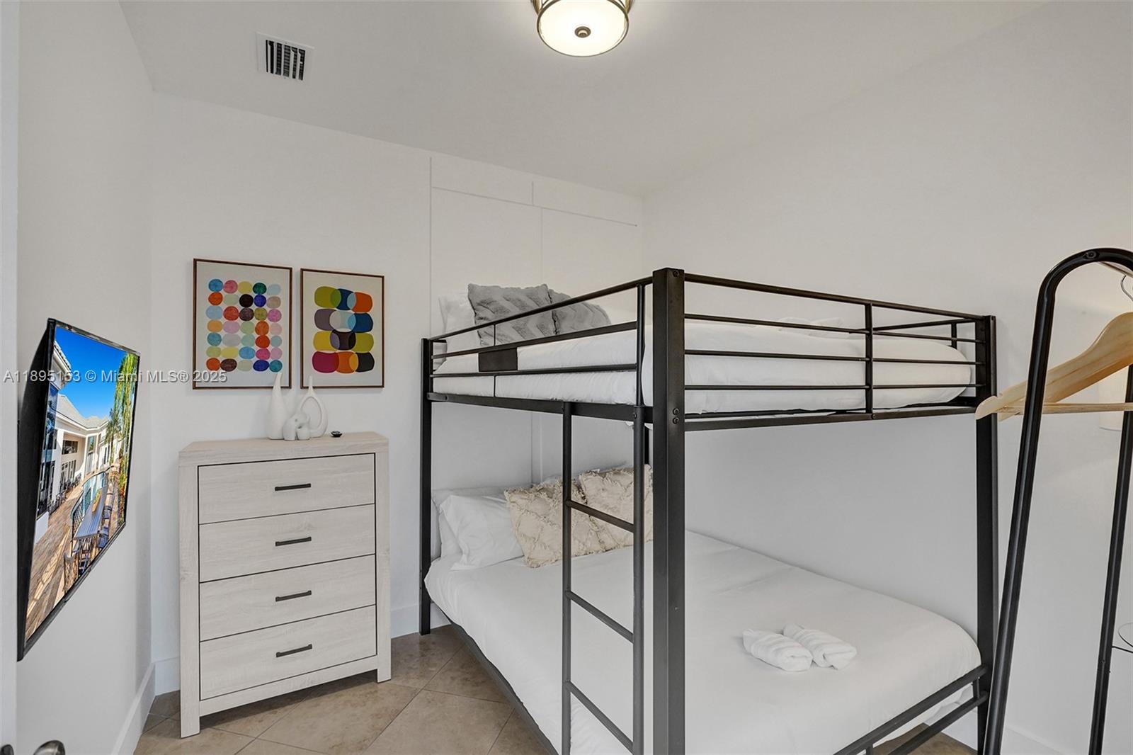 11400 NW 7th St Plantation, FL 33325