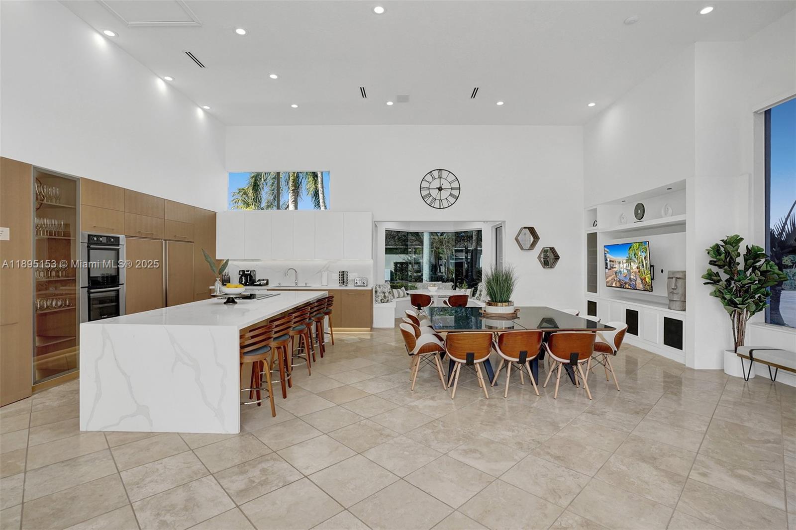 11400 NW 7th St Plantation, FL 33325