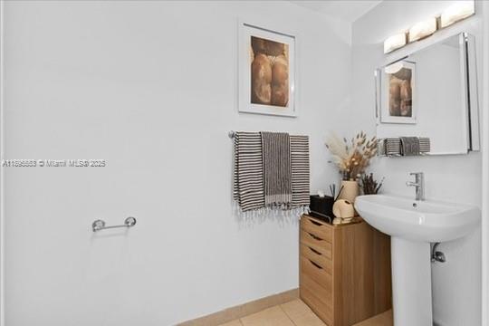 image Four Midtown Miami Condo10