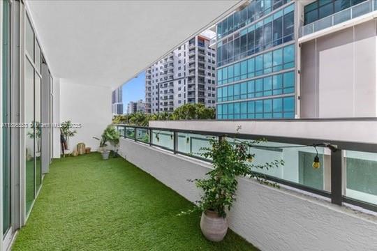 image Four Midtown Miami Condo15