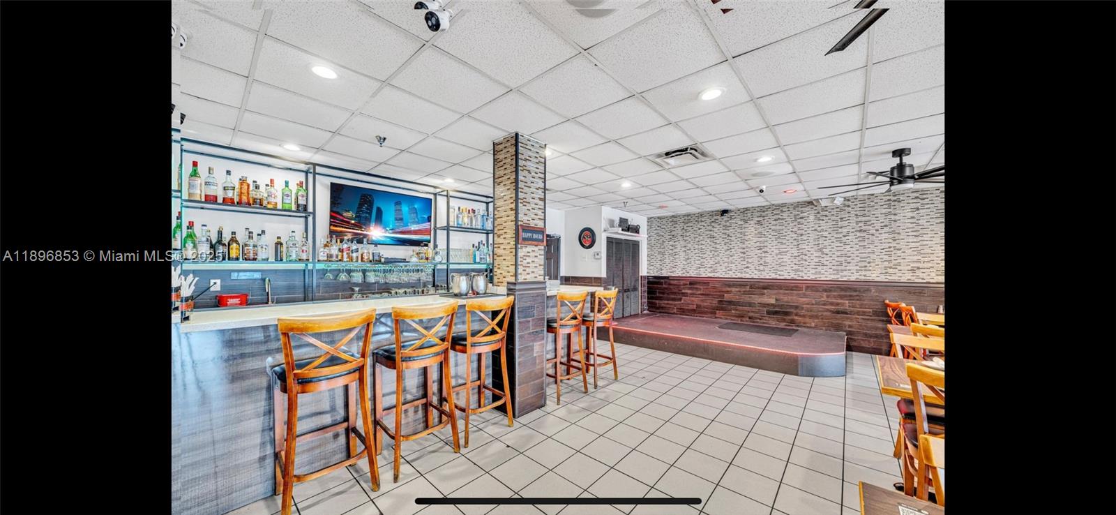 17020 Collins Ave Sunny Isles Beach, FL 33160