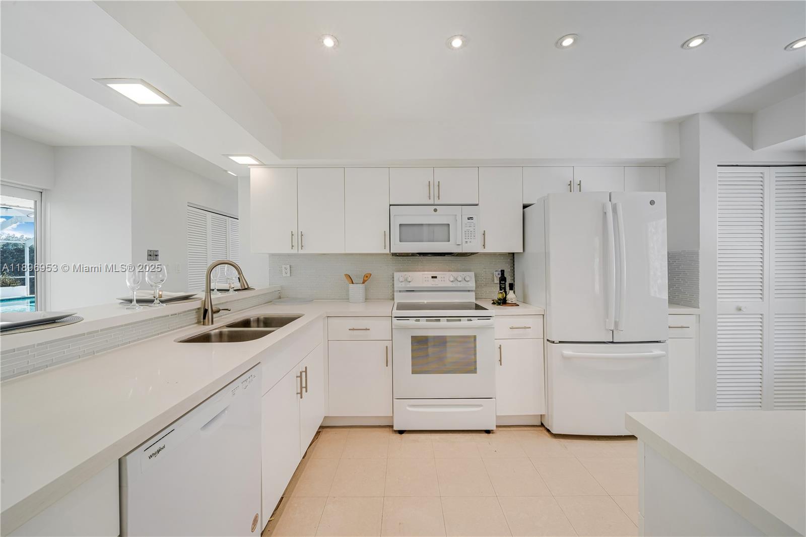 640 S Mashta Dr Key Biscayne, FL 33149 640 S Mashta Dr Key Biscayne, FL 33149