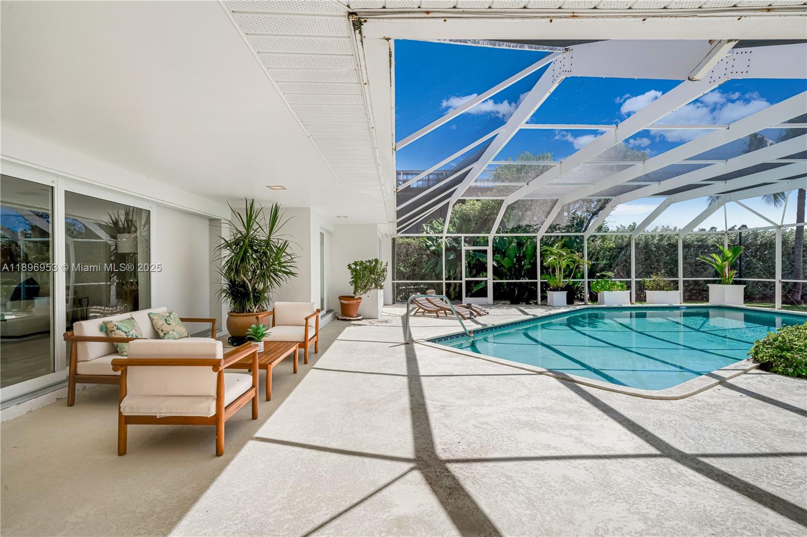 640 S Mashta Dr Key Biscayne, FL 33149 640 S Mashta Dr Key Biscayne, FL 33149