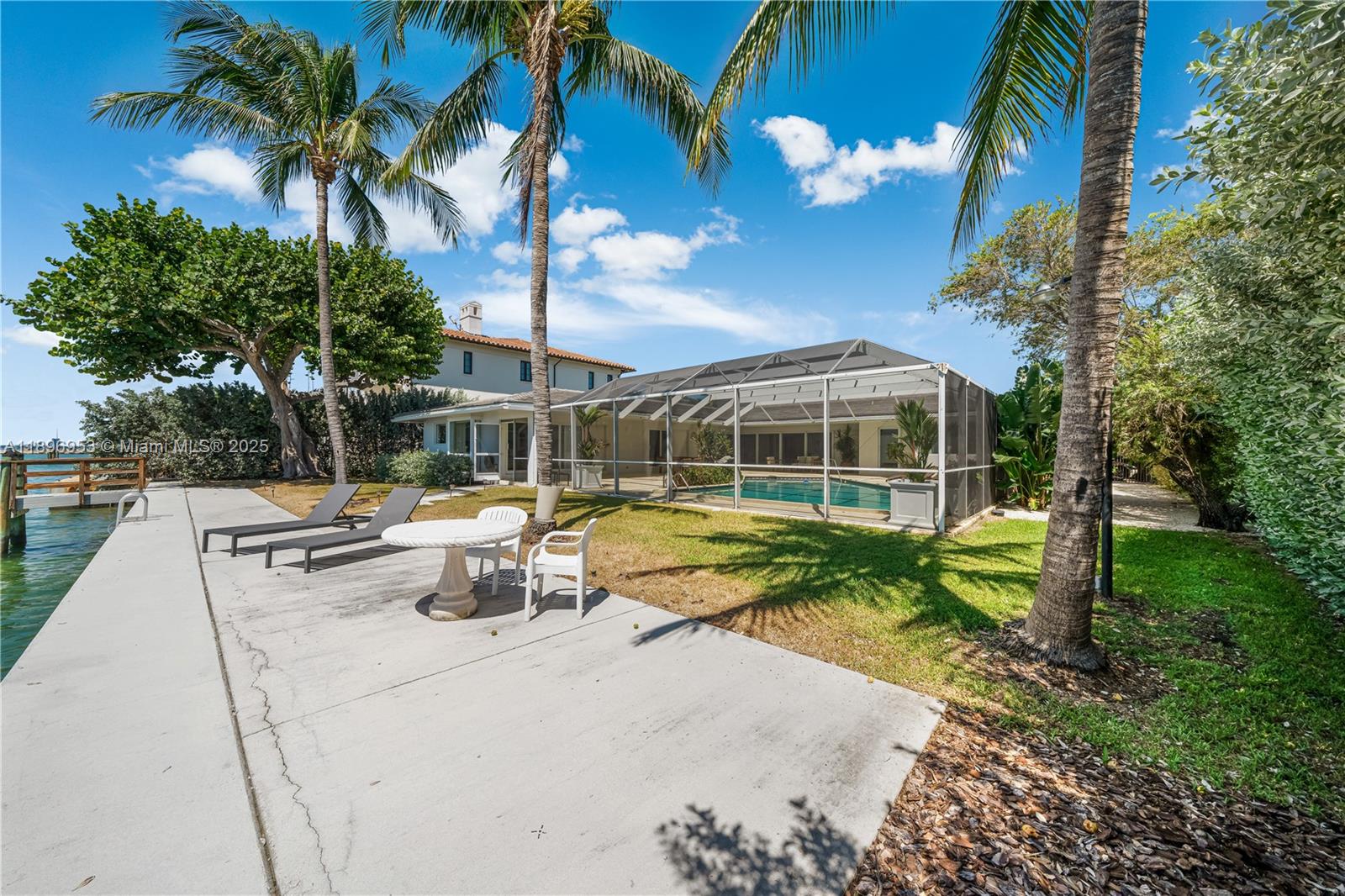 640 S Mashta Dr Key Biscayne, FL 33149 640 S Mashta Dr Key Biscayne, FL 33149