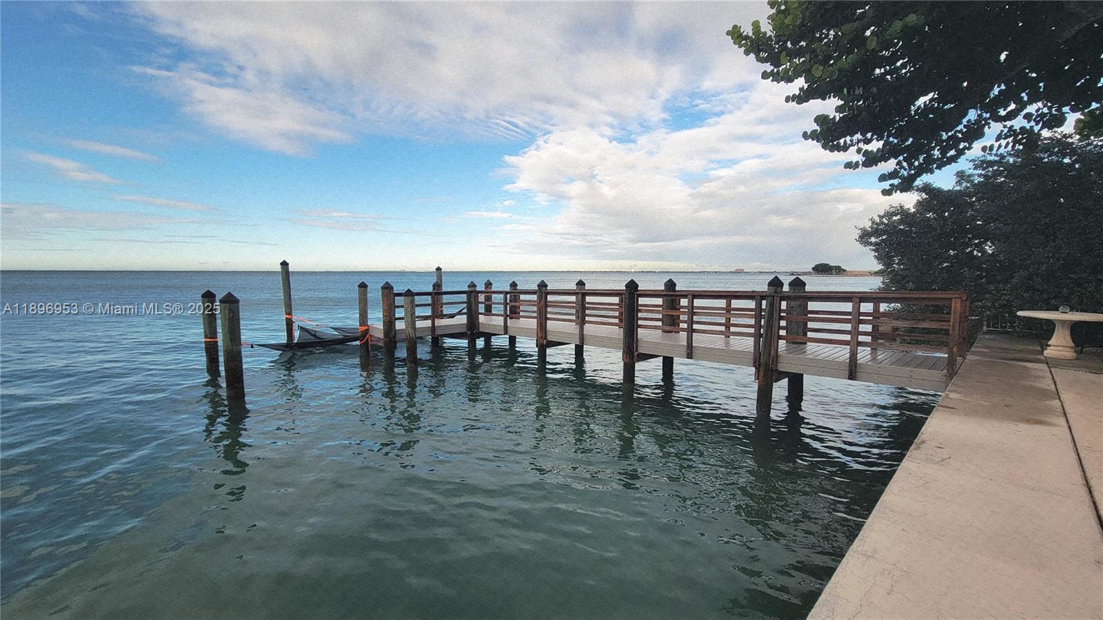 640 S Mashta Dr Key Biscayne, FL 33149 640 S Mashta Dr Key Biscayne, FL 33149