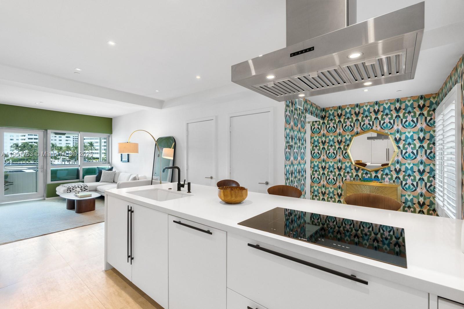 image Capri South Beach3