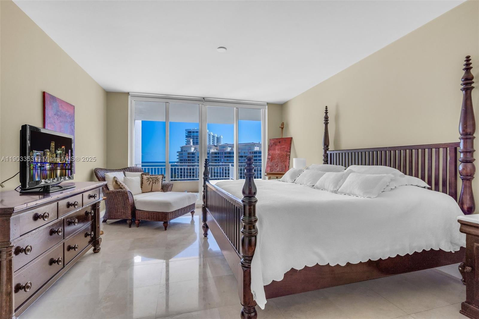 791 Crandon Blvd #1402 Key Biscayne, FL 33149