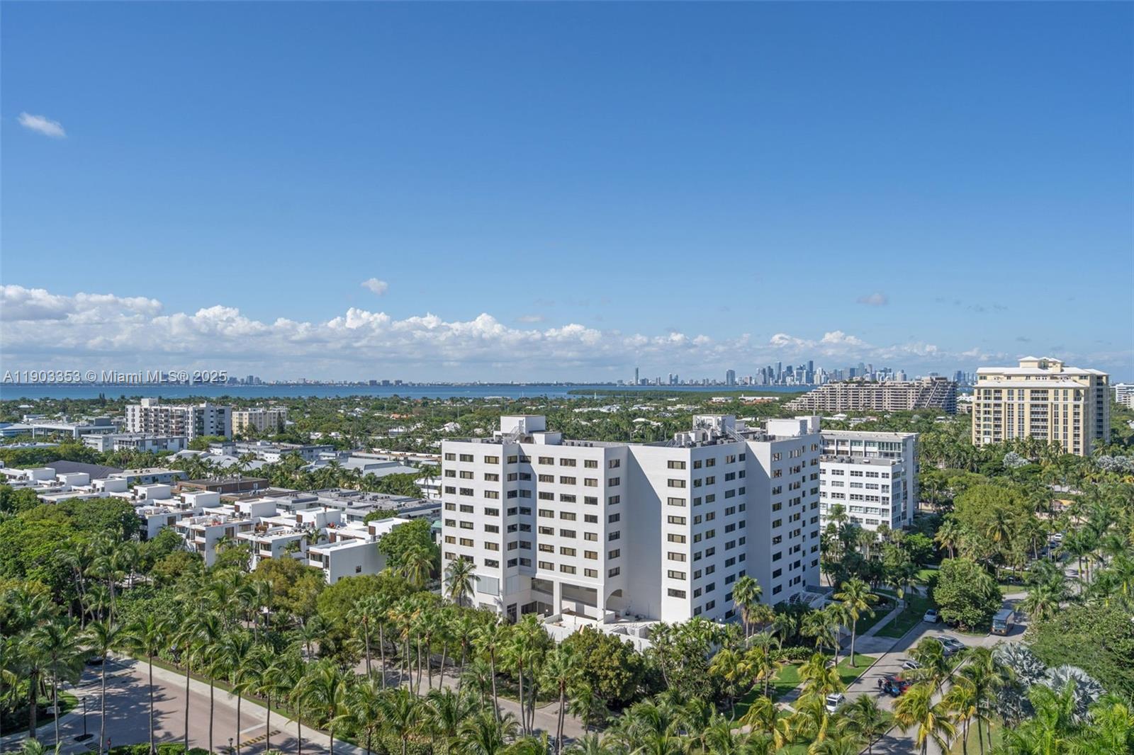 791 Crandon Blvd #1402 Key Biscayne, FL 33149