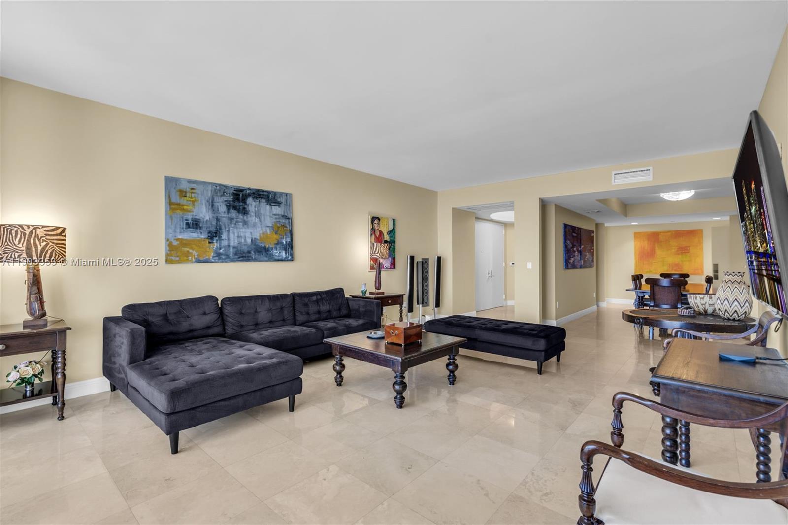 791 Crandon Blvd #1402 Key Biscayne, FL 33149