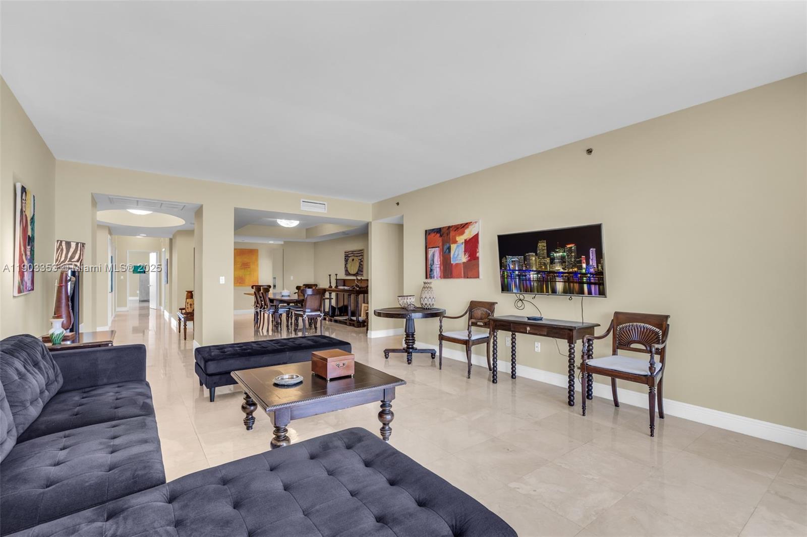 791 Crandon Blvd #1402 Key Biscayne, FL 33149