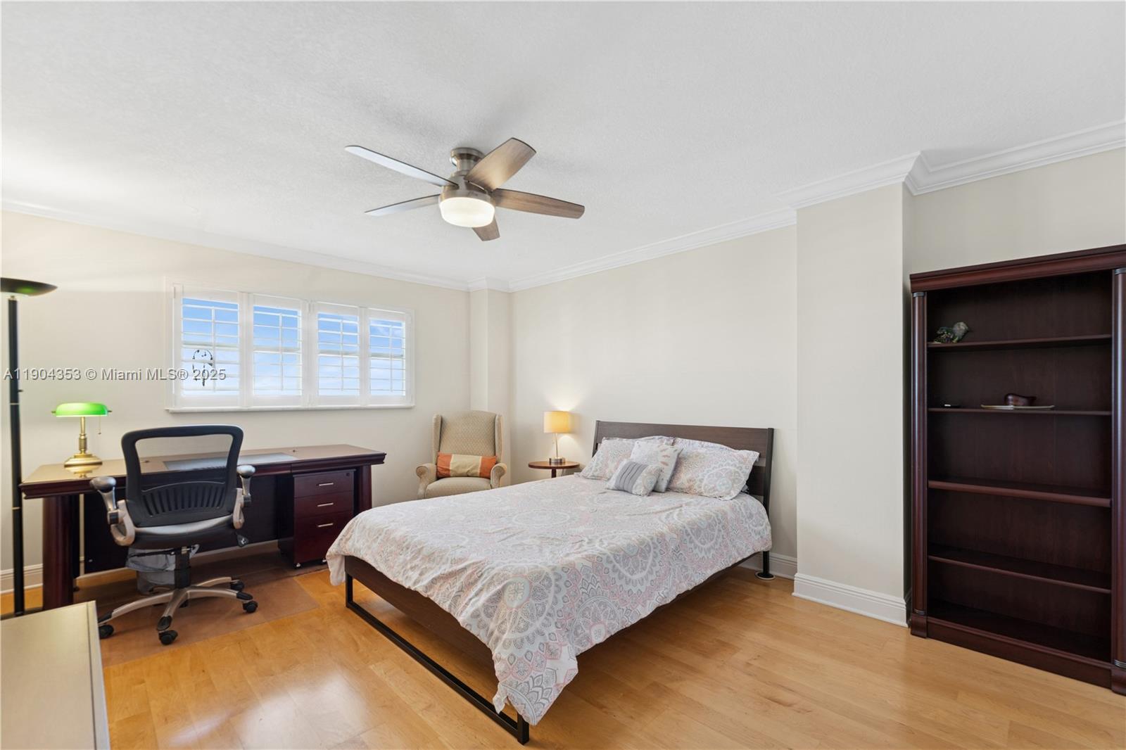 1160 Hillsboro Mile #901 Hillsboro Beach, FL 33062