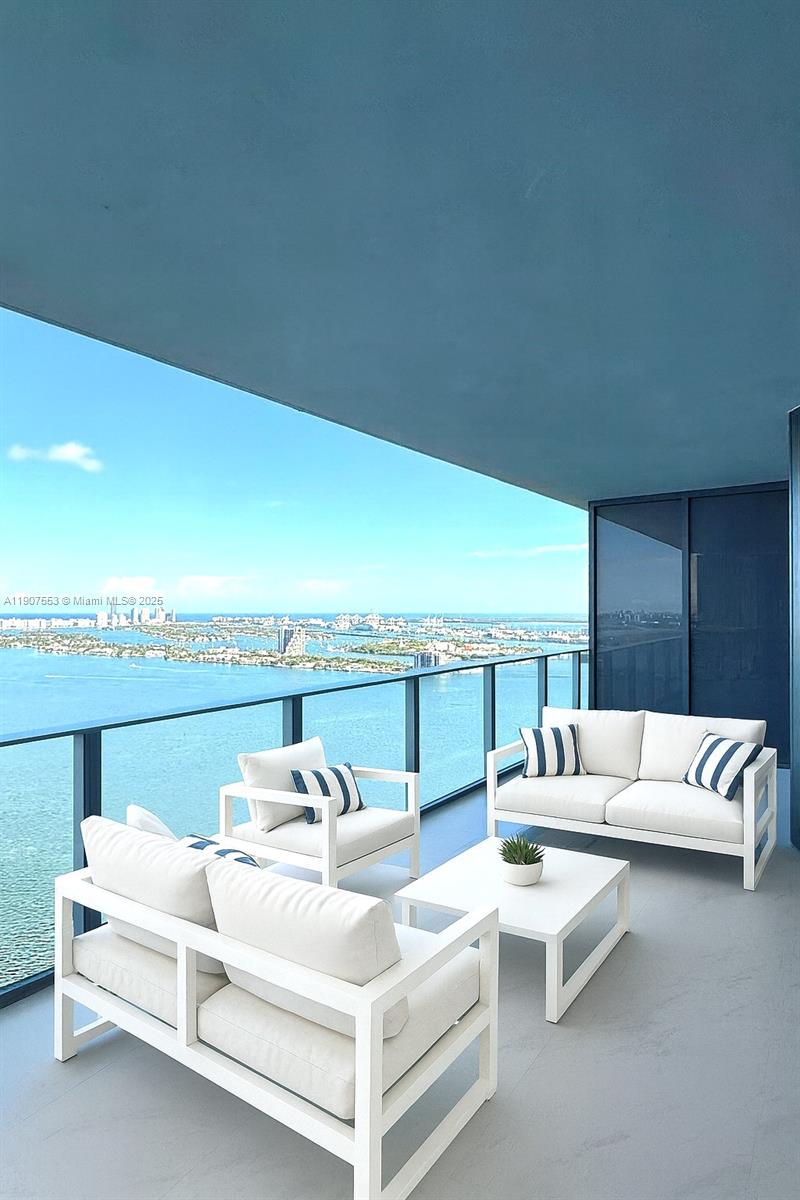 image Aria Reserve Condominium14