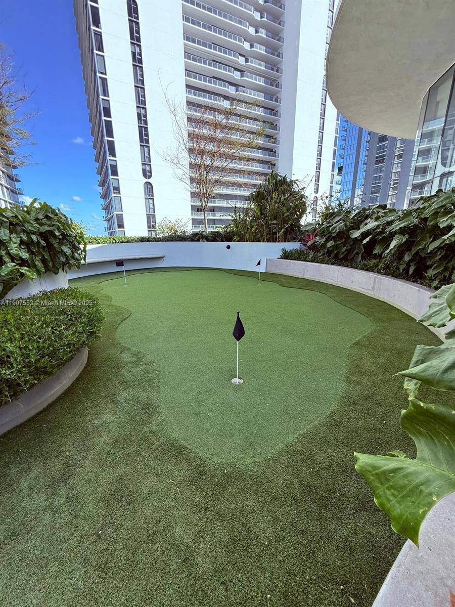 image Aria Reserve Condominium46
