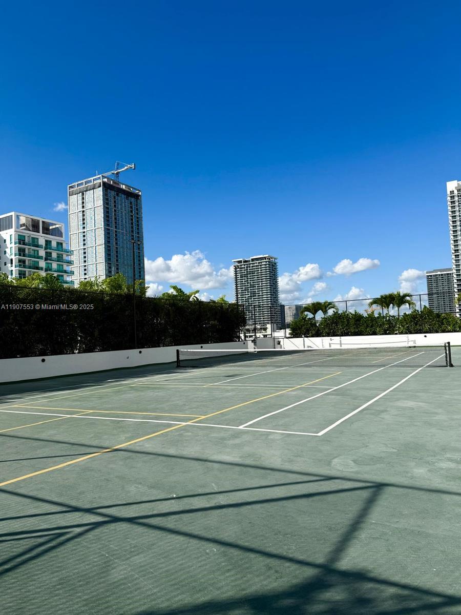 image Aria Reserve Condominium47