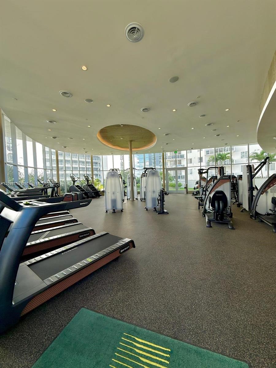 image Aria Reserve Condominium54