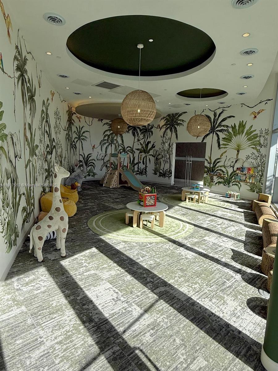 image Aria Reserve Condominium55