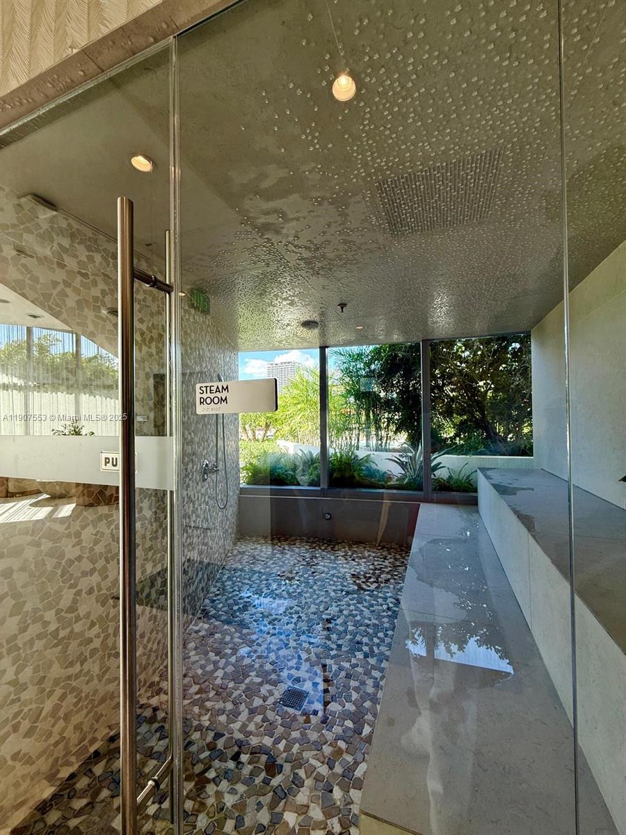 image Aria Reserve Condominium56