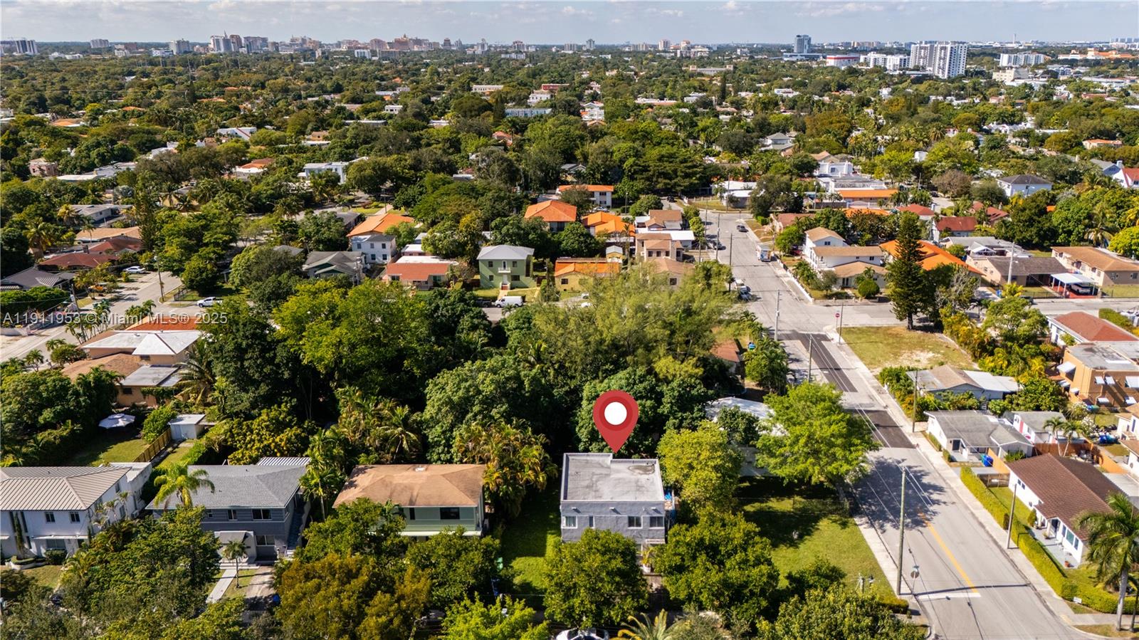 1210 SW 13th Ave Miami, FL 33135