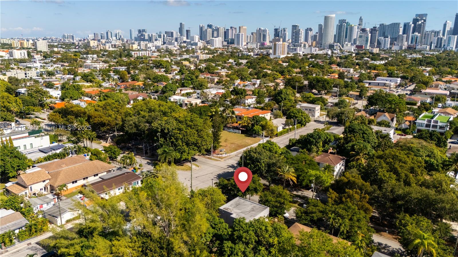 1210 SW 13th Ave Miami, FL 33135