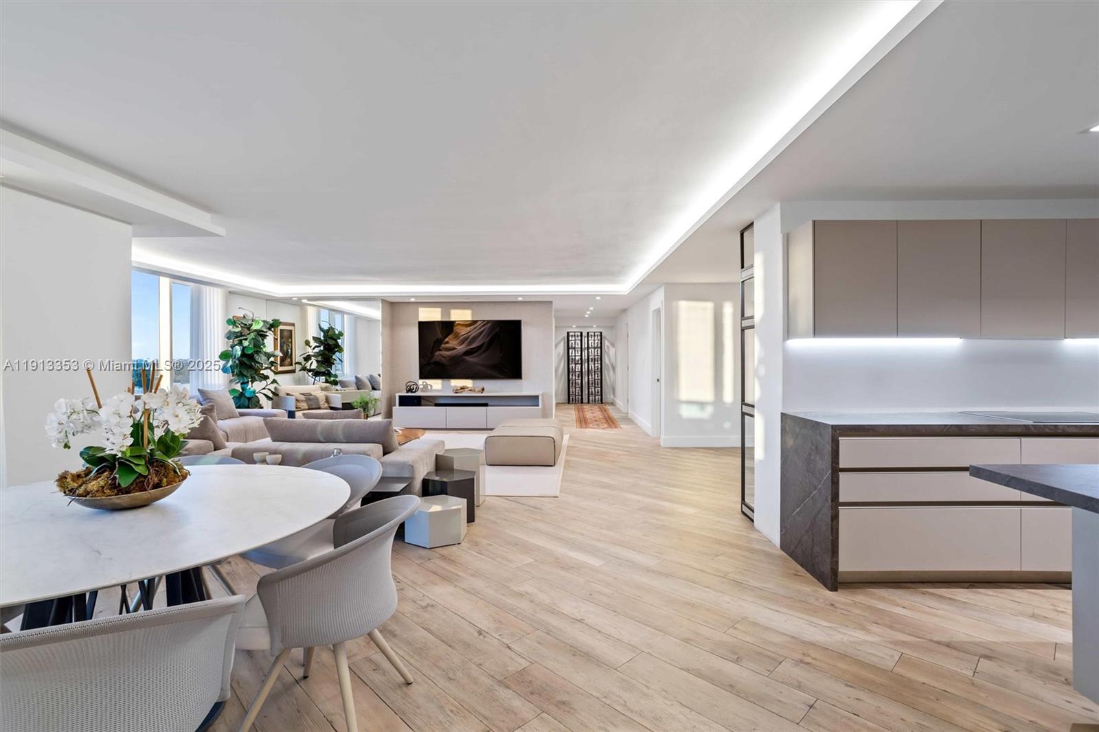 image Roney Palace50