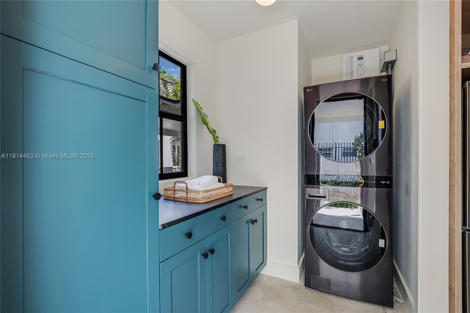 3603 Thomas Ave Miami, FL 33133