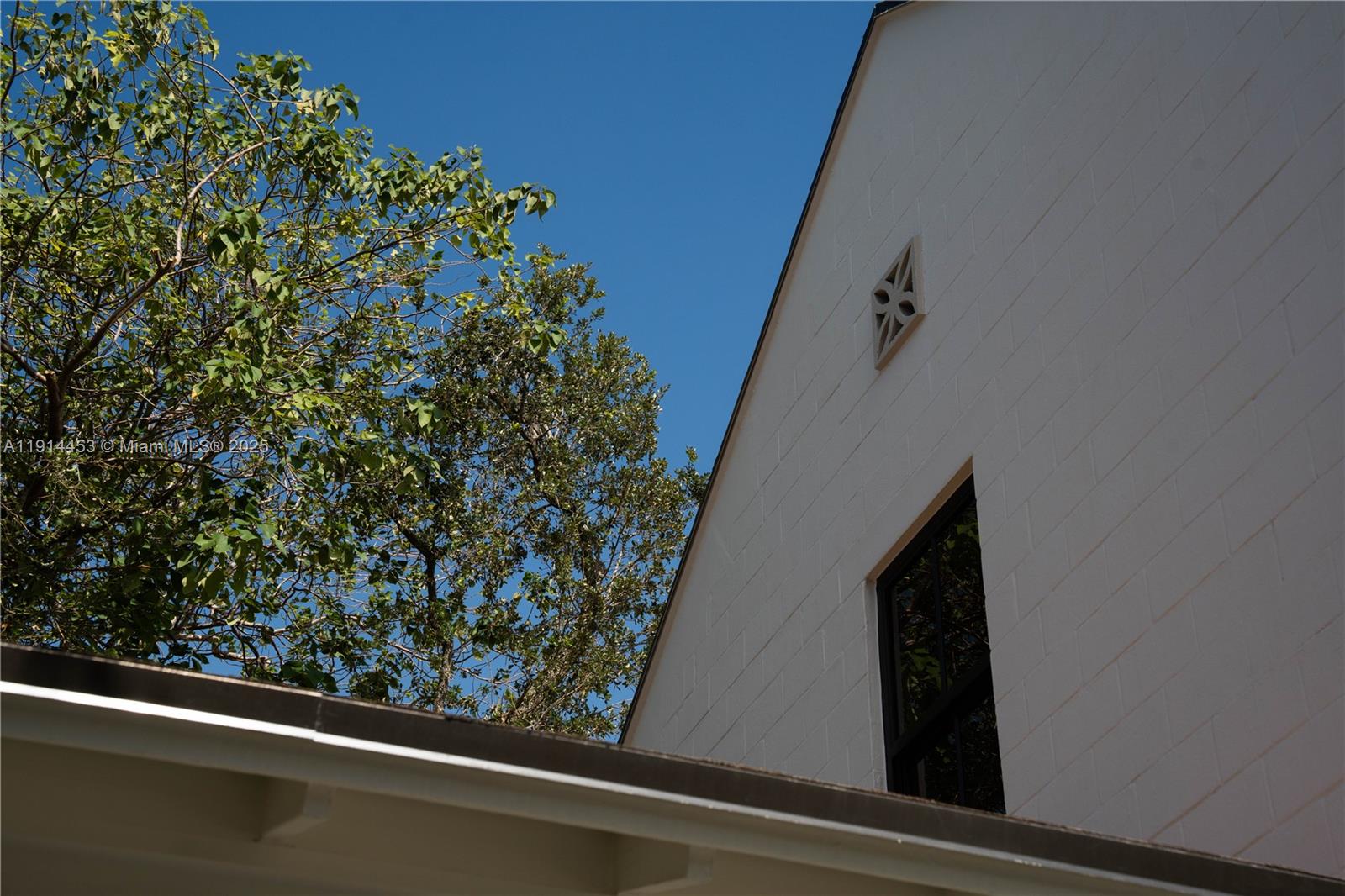 3603 Thomas Ave Miami, FL 33133