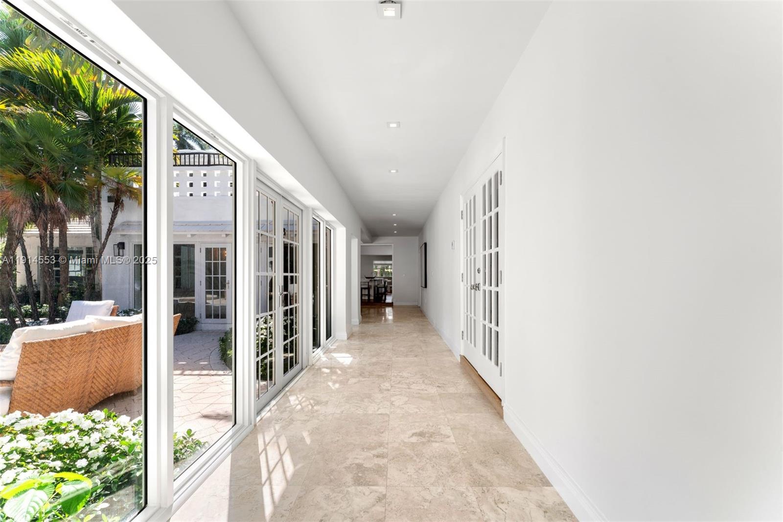 6675 Roxbury Ln Miami Beach, FL 33141