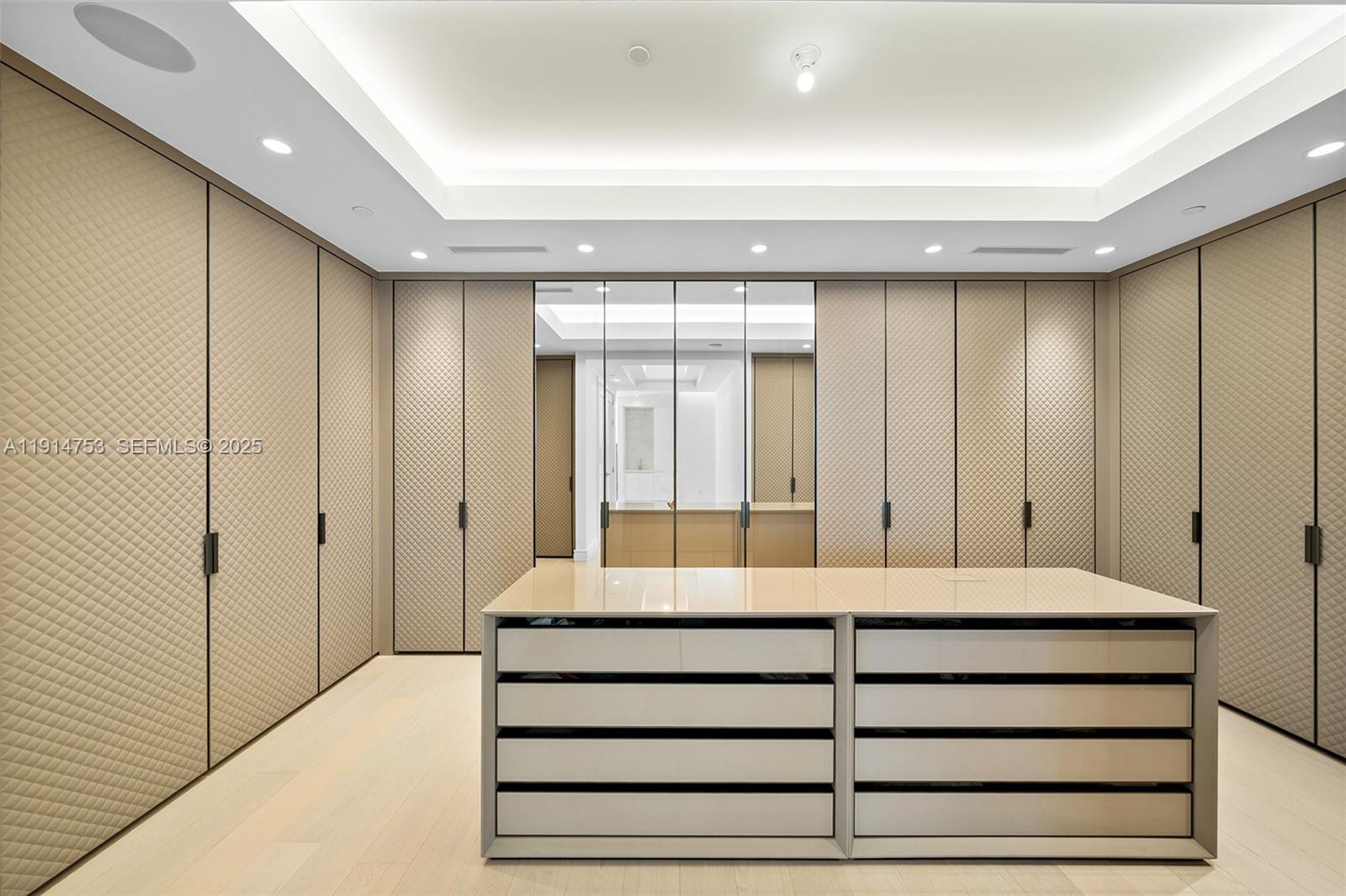 17901 Collins Ave #4507 Sunny Isles Beach, FL 33160