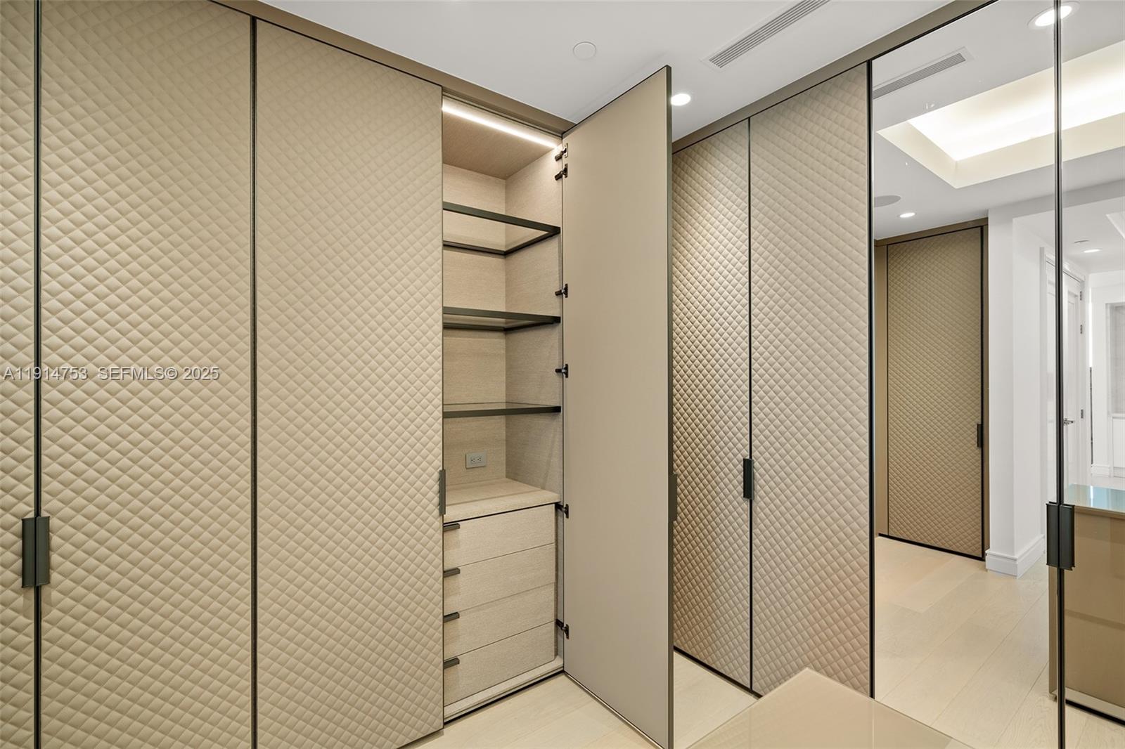 17901 Collins Ave #4507 Sunny Isles Beach, FL 33160