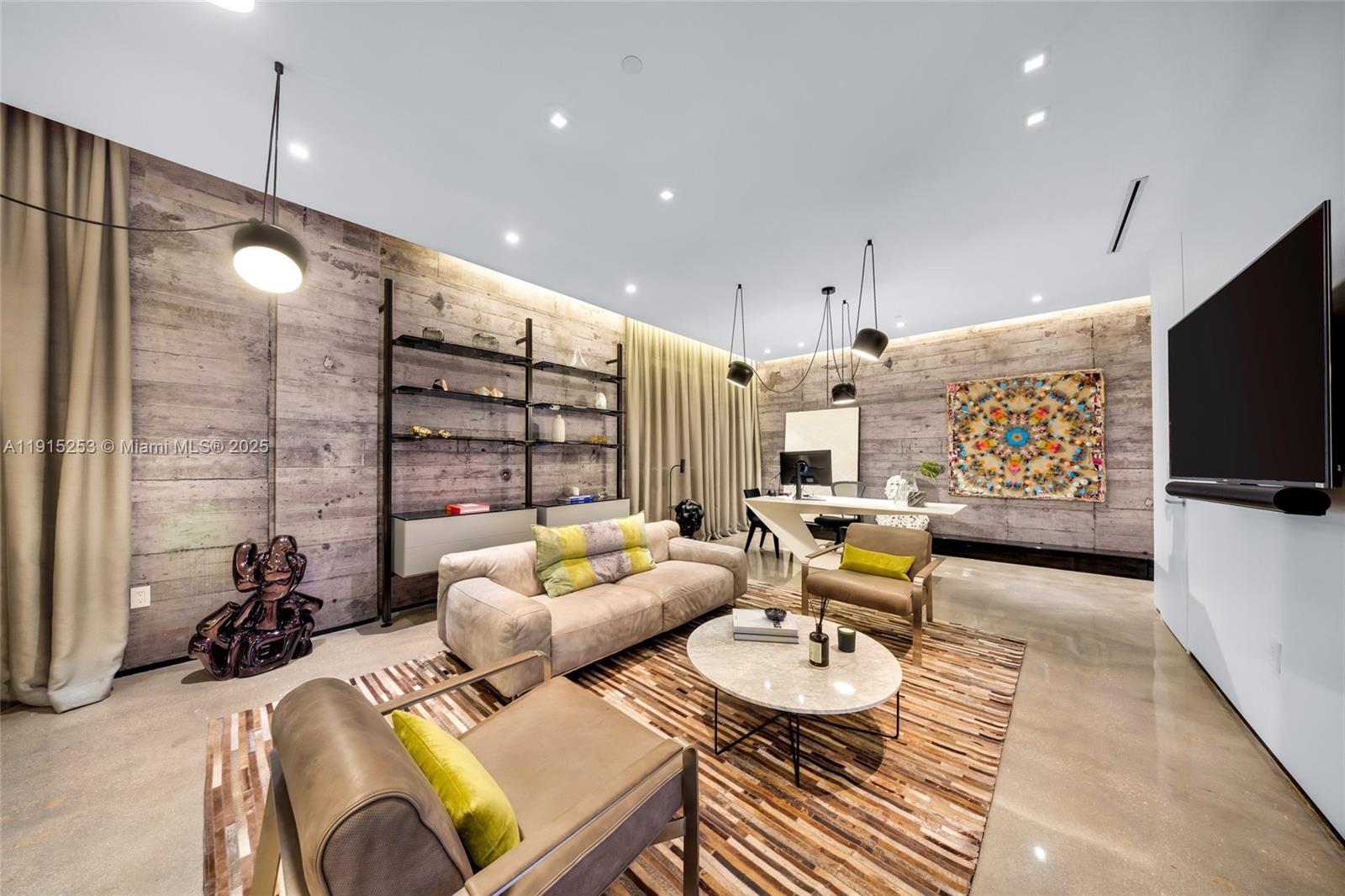 250 NW 24th St #PHA Miami, FL 33127