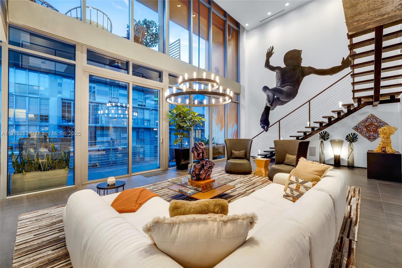 250 NW 24th St #PHA Miami, FL 33127