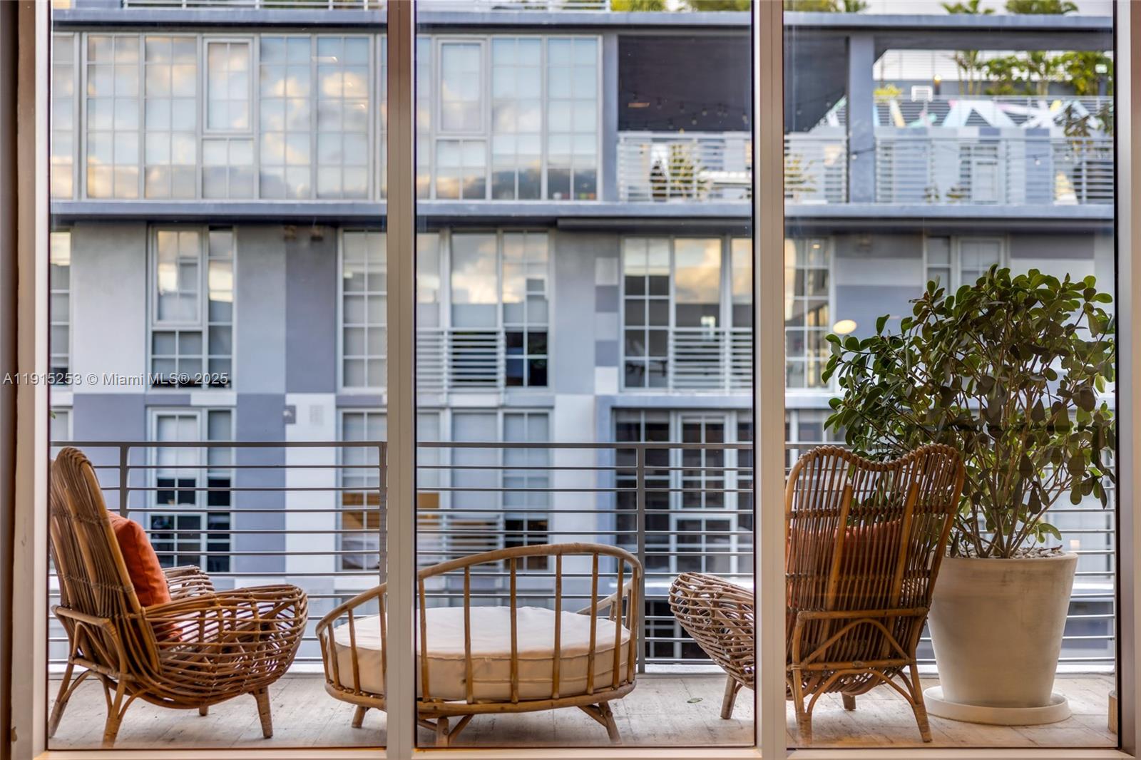 250 NW 24th St #PHA Miami, FL 33127